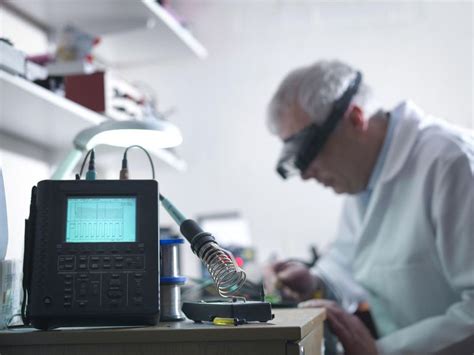 electronics lab instruments|Essential Electronics Laboratory Equipment .